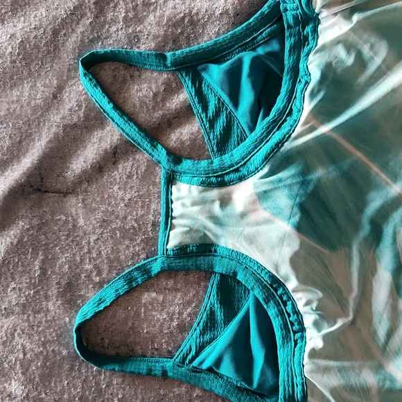 Danskin size M tank top - Picture 3 of 4